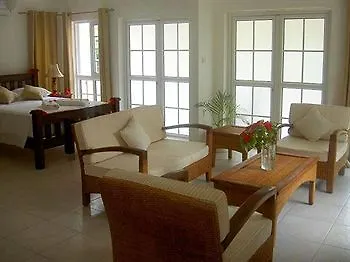 Bord Mer Villa Mahe Island 2*,